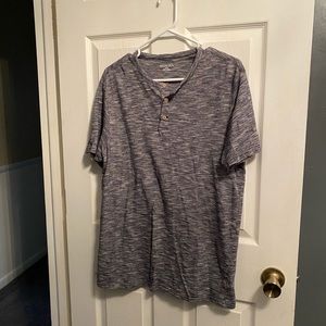 3/$10 Men’s Merona v neck button shirt